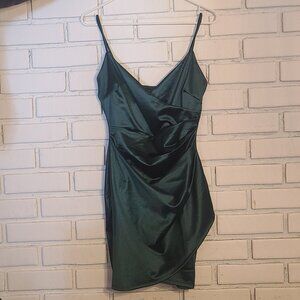 Green sleek satin Windsor mini dress Medium